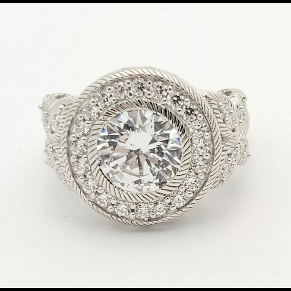 Judith Ripka Sterling 925 Round CZ w/ Diamonique Halo Ring Size 5